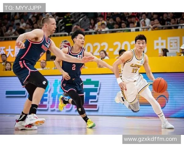 4月20日辽宁队对战广厦队精彩赛事回顾与分析