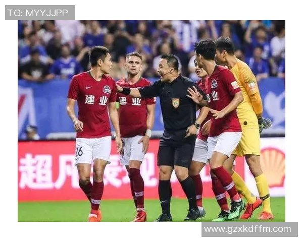 佳兆业与河南建业激战正酣谁能在这场较量中笑到最后 佳兆业与河南建业激战正酣谁能在这场较量中笑到最后